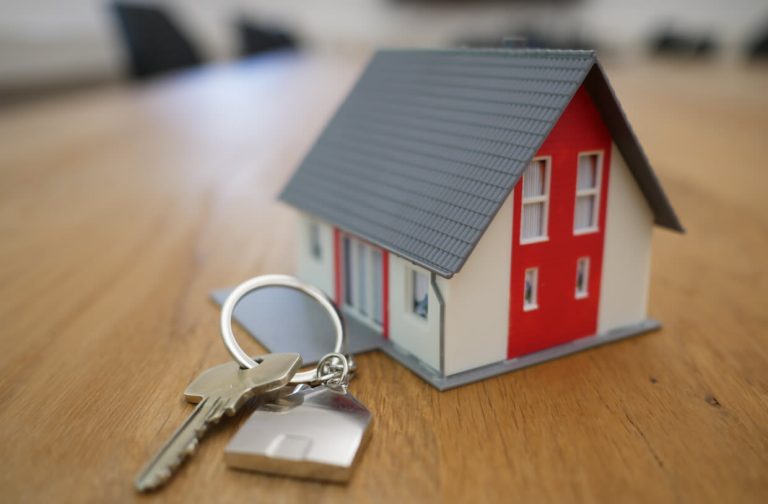Find the potential buyer of the house