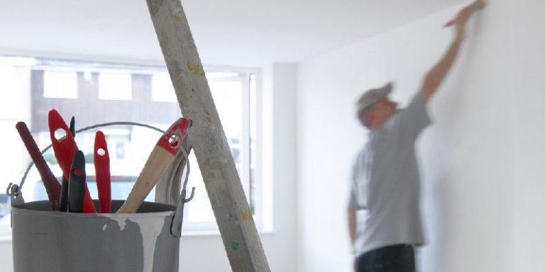 Get to know your advantages when you hire a professional painter